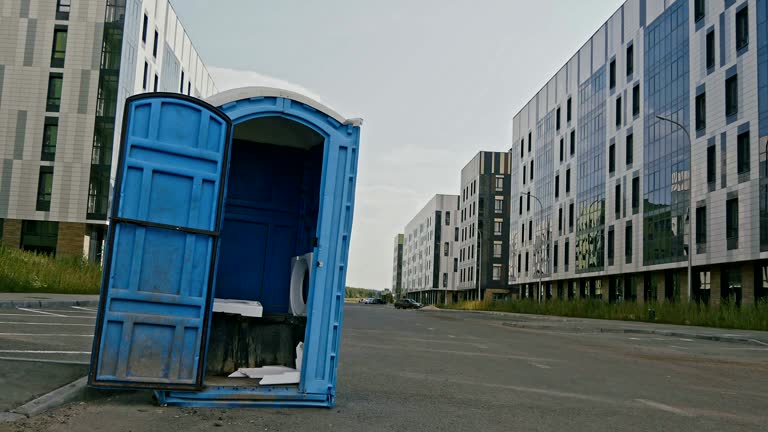 Best Deluxe Portable Toilet Rental  in Sheldon, TX